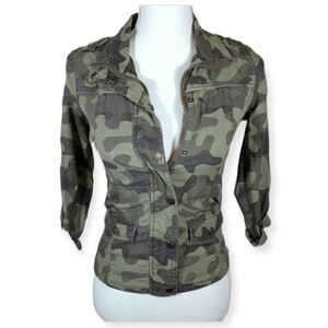 WHITE FAWN CAMO UTILITY JACKET SZ.M EUC